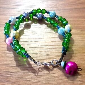 Double Strand Ladies Beaded Bracelet, Green Beaded Ladies Bracelet with Pearls